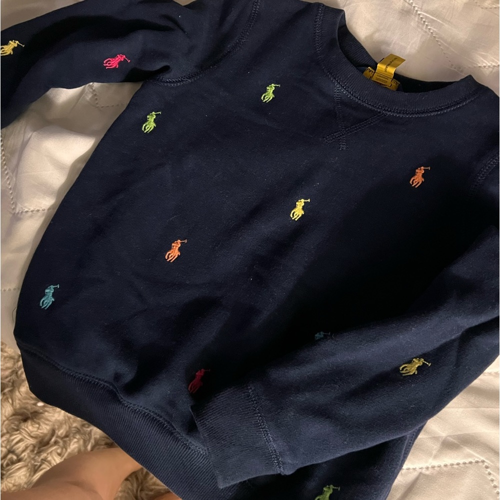 Crewneck fleece with pony’s